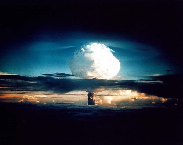 J. Robert Oppenheimer history, Tracing the Nuclear Bomb