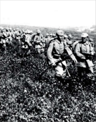 Soldiers of German 47th Infantry Regiment (10th Division), August 1914. Infantry losses were heavy in the opening months of the war.
